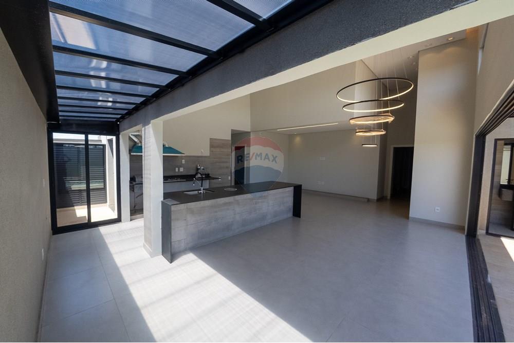 Casa de Condomínio com 3 quartos à venda, 181m² — foto 1 de 22