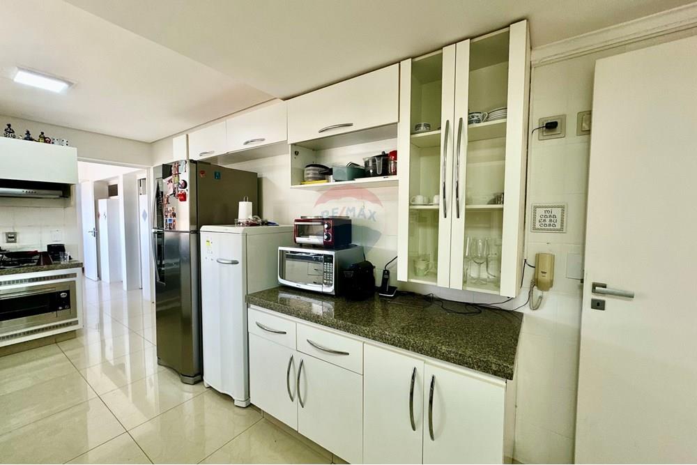 Apartamento com 3 quartos à venda, 193m² — foto 26 de 31
