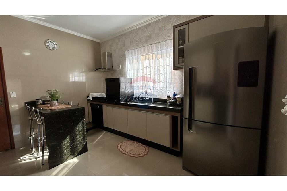 Casa com 2 quartos à venda, 115m² — foto 22 de 42