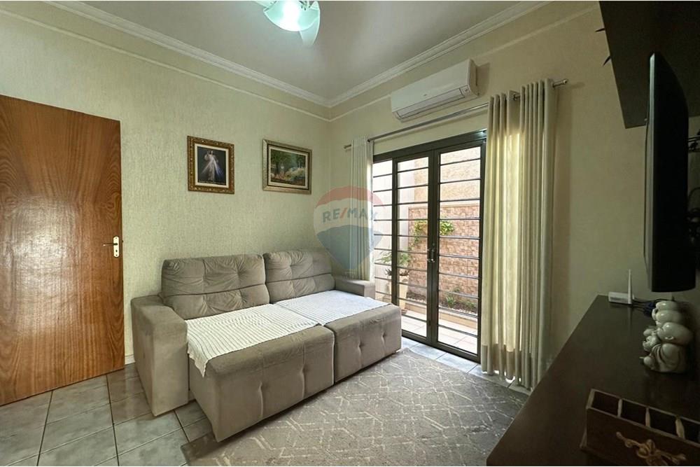 Casa com 3 quartos à venda, 133m² — foto 7 de 31