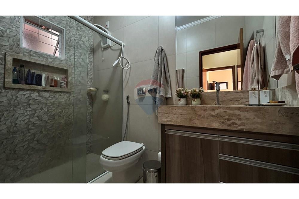 Casa com 2 quartos à venda, 115m² — foto 17 de 42