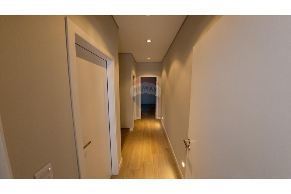 Casa de Condomínio com 3 quartos à venda, 181m² — foto 9 de 22