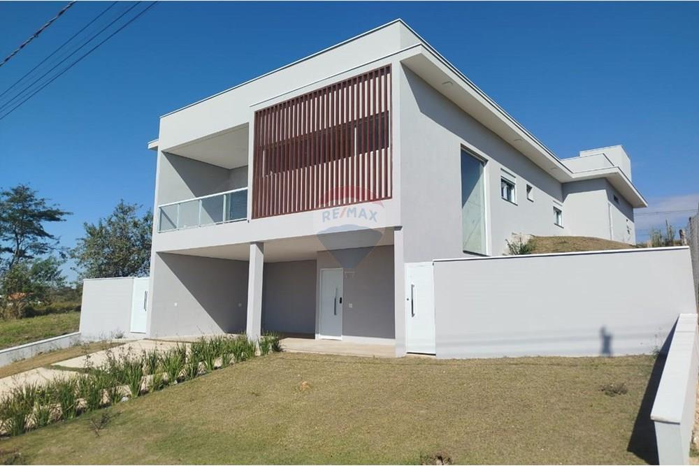 Casa de Condomínio à venda com 3 quartos, 300m² - Foto 2