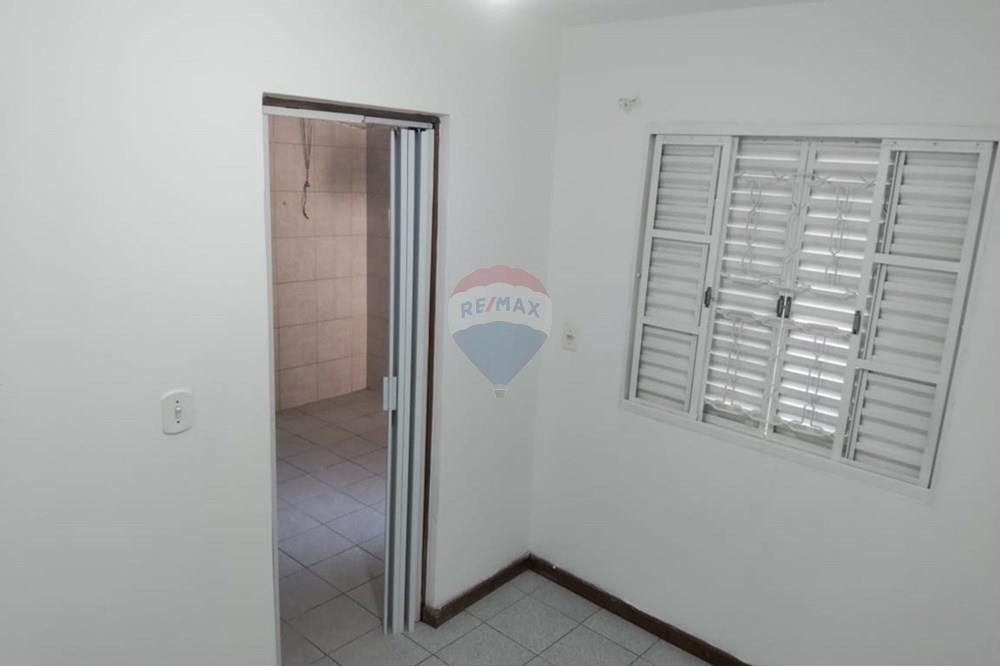 Casa à venda com 4 quartos, 285m² - Foto 19