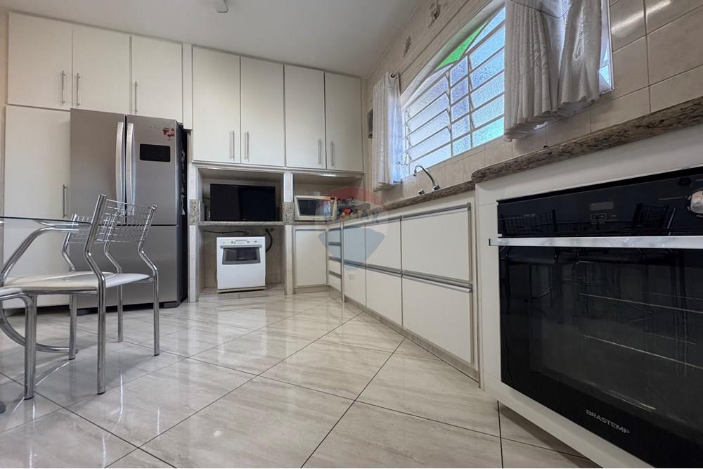 Casa - Venda - Botucatu , São Paulo - 40.jpg - 630481094-69