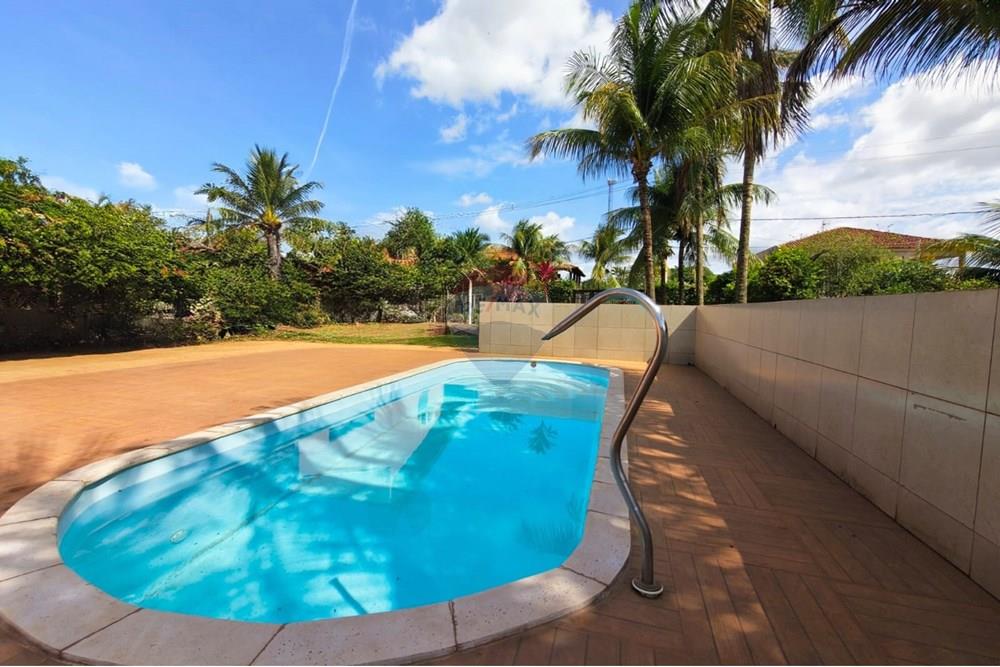 Fazenda / Sítio / Chácara com 4 quartos à venda, 380m² — foto 2 de 19