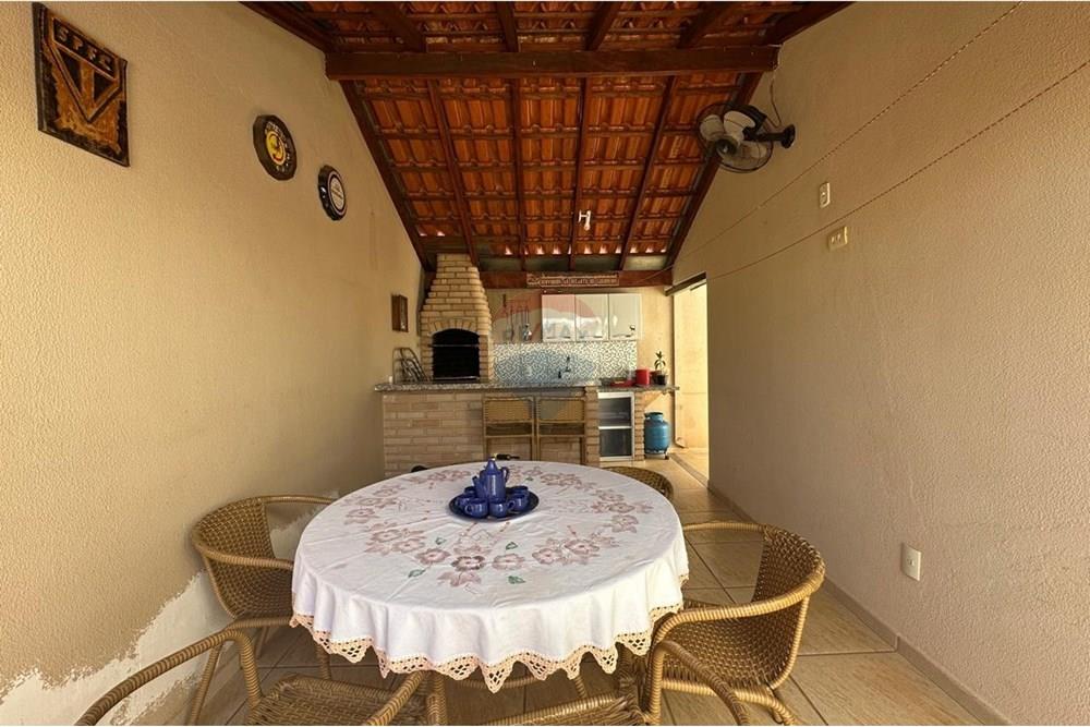 Casa com 3 quartos à venda, 133m² — foto 29 de 31