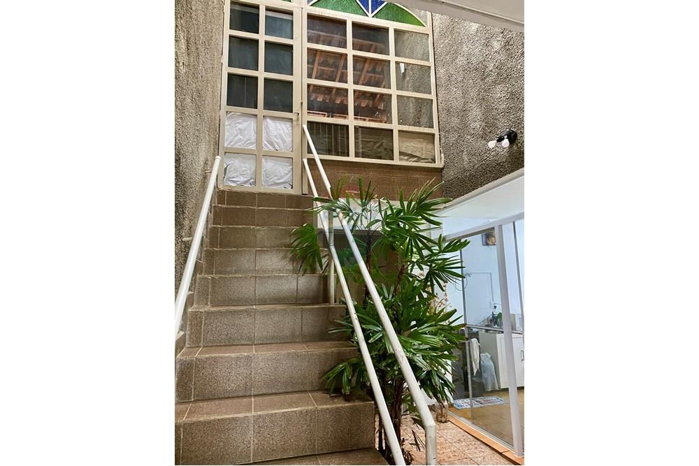 Casa Comercial - Venda - Sorocaba , São Paulo - escada acesso lateral 2 - cópia.jpg - 630591158-4