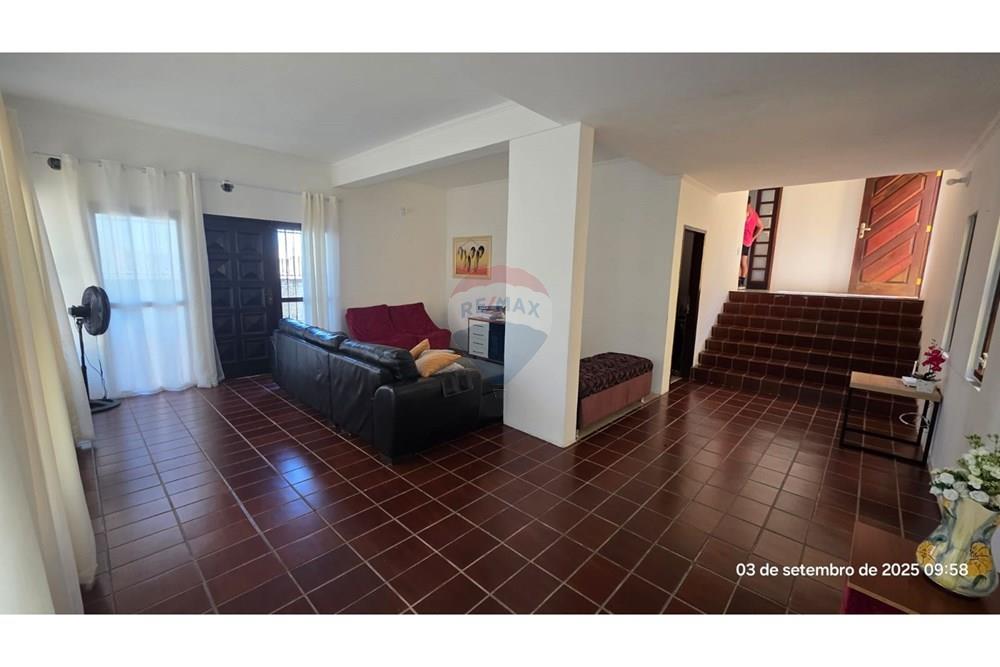 Casa - Venda - Arujá , São Paulo - Sala de estar vista geral.jpg - 631491027-2