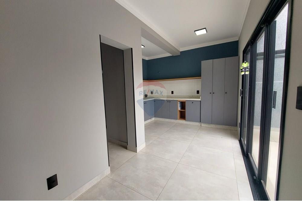 Casa - Venda - Botucatu , São Paulo - lavanderia com quarto de bagunca.jpeg - 630111085-8