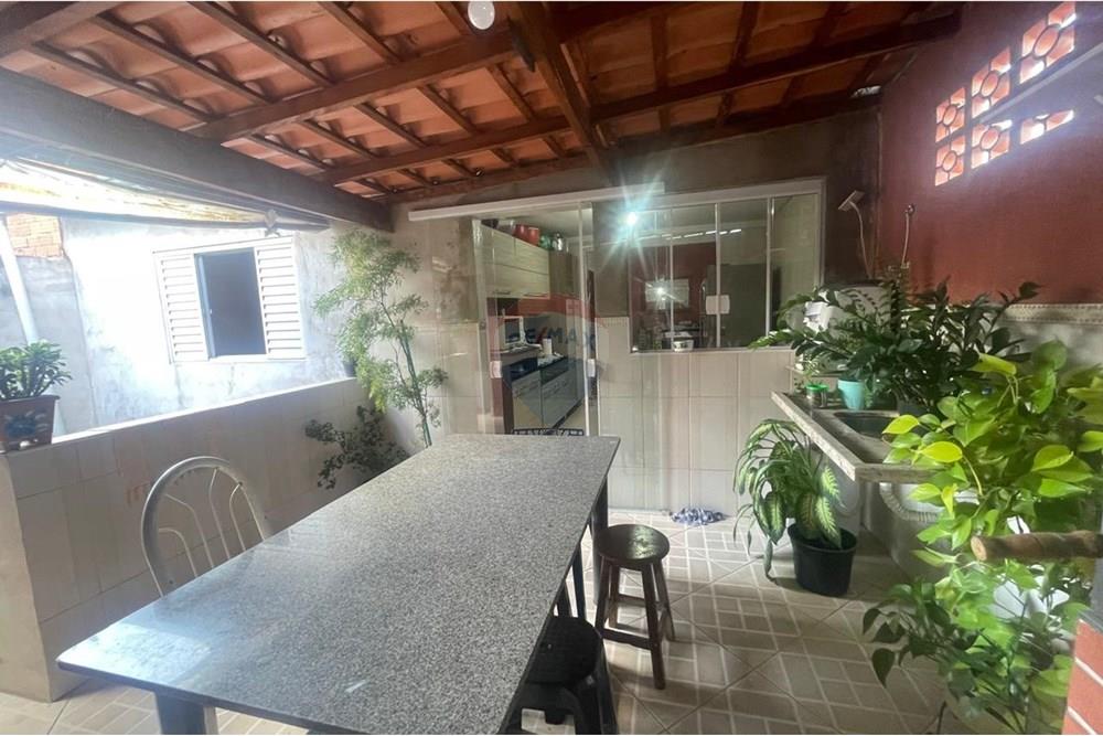 Casa à venda com 3 quartos, 218m² - Foto 23