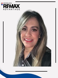 Associate in Training - Nancy Medina Garnica - REMAX ADVANTAGE