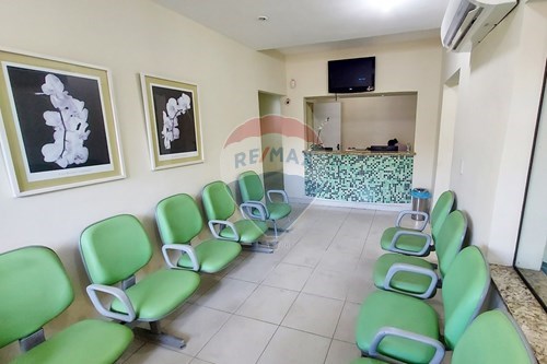 Venda-Ponto Comercial/ Loja-Estrada dos Três Rios , 654  - Esquina com a Comandante Rubens Silva  - Freguesia (Jacarepaguá) , Rio de Janeiro , Rio de Janeiro , 22745004-680281001-77