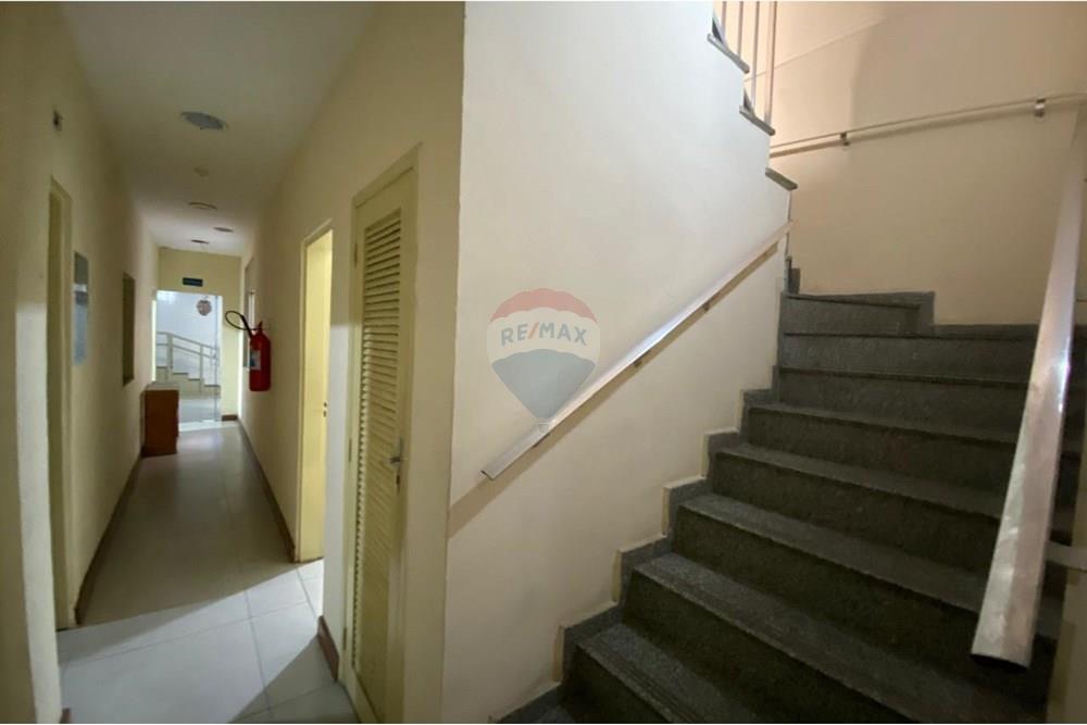 Prédio - Alugar - Rio de Janeiro , Rio de Janeiro - escada 1.jpeg - 680321017-42