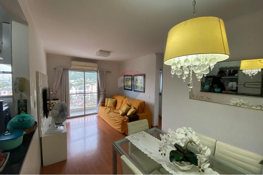Apartamento à venda com 2 quartos, 61m² - Foto 3
