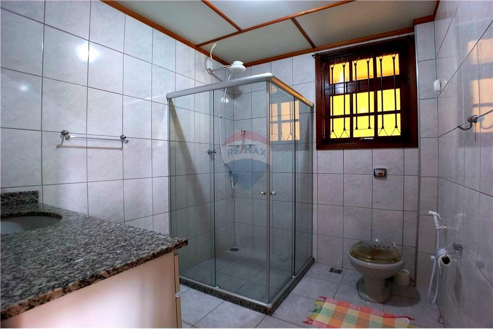 Casa - Alugar - Rio de Janeiro , Rio de Janeiro - Banheiro social do andar térreo - 680331008-158