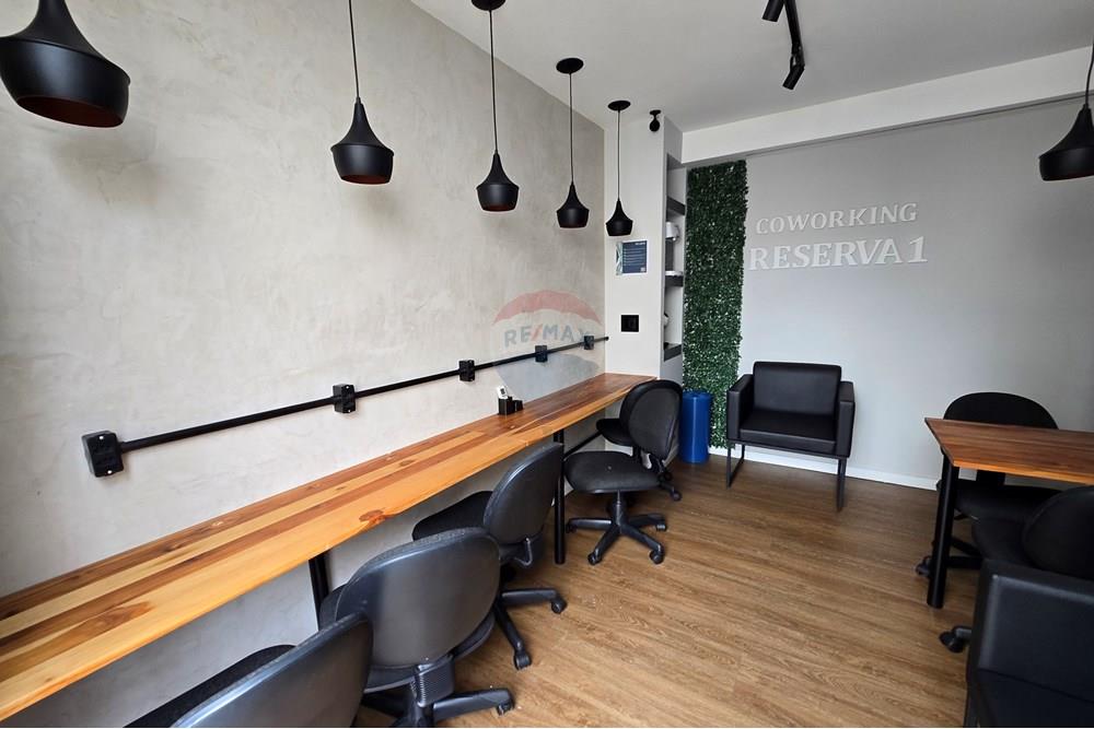 Apartamento à venda com 2 quartos, 44m² - Foto 32
