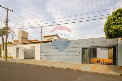 Venda-Casa-R ALDO LUPO (DR.) , 293  - Rua Dr. Aldo Lupo  - Vila Harmonia , Araraquara , São Paulo , 14810-027-690151011-18