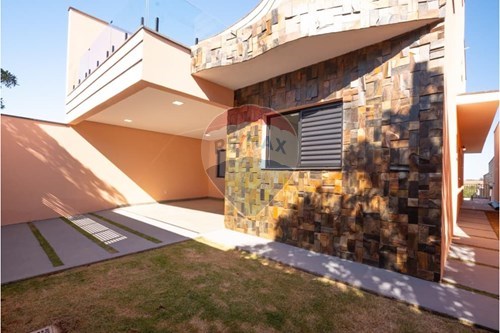 Venda-Casa-Rua Maria Tereza Ferreira Rebello , 245  - Medeiros  - Medeiros , Jundiaí , São Paulo , 13212306-690591033-96