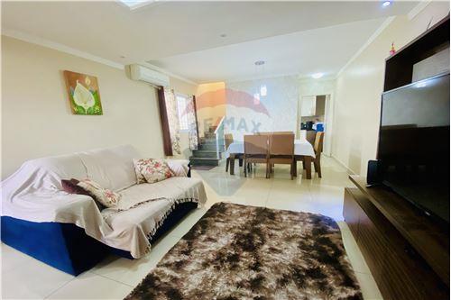 Venda-Casa-Avenida primavera , 266  - Jd helena maria  - Jardim Helena Maria , Guarujá , São Paulo , 11431-210-690501052-152