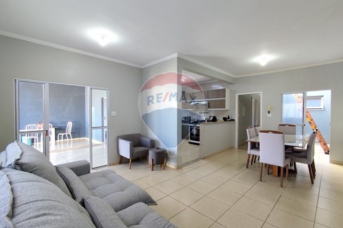 Venda-Casa-Rua Lyrio Berlatto , 161  - praça São Jose II  - João Aranha , Paulínia , São Paulo , 13145851-690511143-75