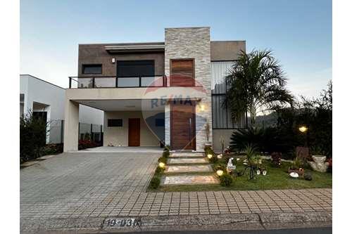 Venda-Casa de Condomínio-Rua Andorinha , 65  - Condomínio Campos do Conde  - Condomínio Campos do Conde , Bragança Paulista , São Paulo , 12903893-690041018-317