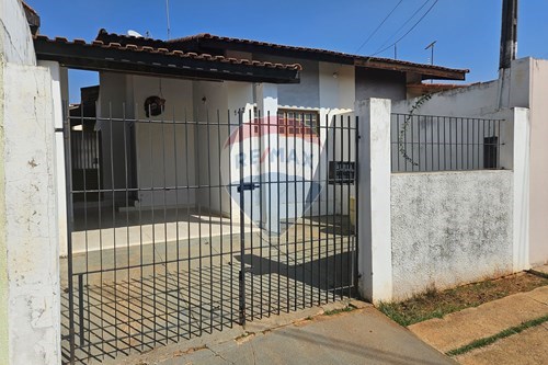 Venda-Casa-Rua Zacharias de Queiróz Nabão , 142  - Jardim Paulista , Cosmópolis , São Paulo , 13152166-690831005-1034