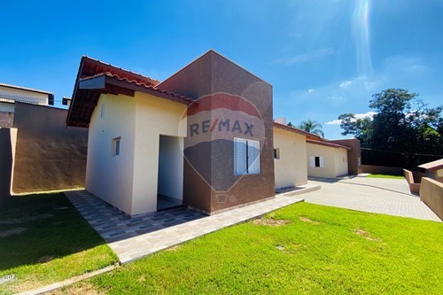 Venda-Casa de Vila-Rua Candeia , 43  - Ribeirão dos Porcos , Atibaia , São Paulo , 12946422-690921050-40