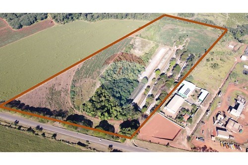 Venda-Chácara / Sítio / Fazenda-Rua Quinze de Novembro , 25  - SP-332 - Conchal Velho  - Centro , Conchal , São Paulo , 13835000-690751019-291