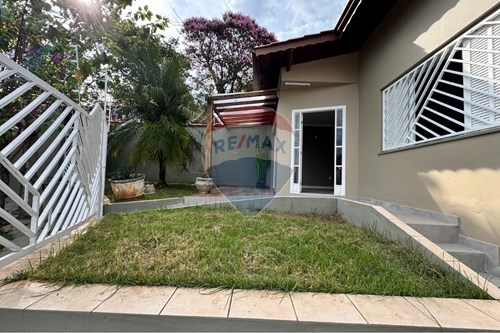 Venda-Casa-Travessa Madri , 130  - Jardim Europa , Bragança Paulista , São Paulo , 12919210-690041085-62