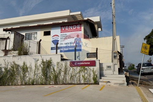 Venda-Casa Comercial-Rua Manoel Matheus , 1.656  - Ao lado da Drogasil  - Santa Rosa , Vinhedo , São Paulo , 13289-190-690541044-69
