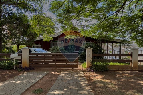 Venda-Casa de Condomínio-Rua Iguape , 779  - Quitanda da Maria  - Condomínio Estância Marambaia , Vinhedo , São Paulo , 13287032-690541156-75