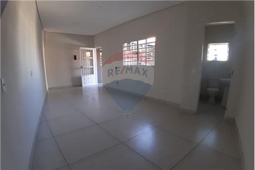 Alugar-Cj. Comercial/ Sala-rua 24 de outubro , 395  - Atrás Igreja Matriz  - Centro , Vinhedo , São Paulo , 13280-059-690541093-98