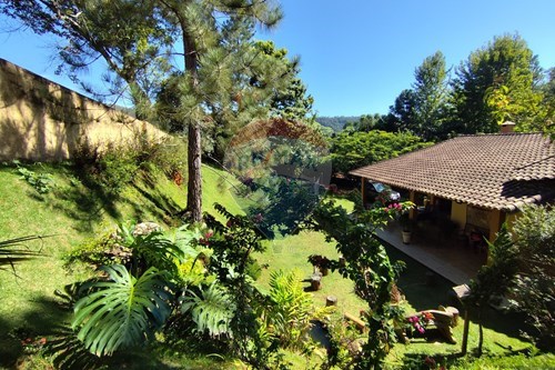 Venda-Casa-RUA BOA VISTA , 585  - Praça Cavalinho branco  - Centro , Águas de Lindóia , São Paulo , 13947570-690291077-221