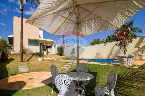 Venda-Casa-Av Agostinho Tucci , 1558  - Av Agostinho Tucci  - Vila Harmonia , Araraquara , São Paulo , 14802-470-690151011-14