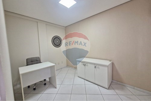 Alugar-Cj. Comercial/ Sala-Avenida Benedito Storani , 1390  - Ao lado Mc Donald's  - Centro , Vinhedo , São Paulo , 13280017-690541185-64