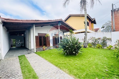 Venda-Casa-Rua: Amazonas , 40  - Centro , Peruíbe , São Paulo , 11770334-691111016-21