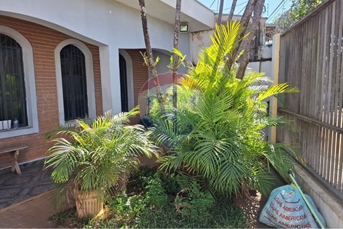 Venda-Casa-Rua Joaquim da Cruz Penalva , 270  - Jardim São João Batista , São Carlos , São Paulo , 13566810-691001004-32