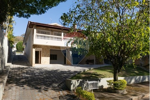 Venda-Casa de Condomínio-Av Dr Victor Justino Markowicz , 238  - Condomínio Village Santa Helena , Bragança Paulista , São Paulo , 12916500-690041049-66