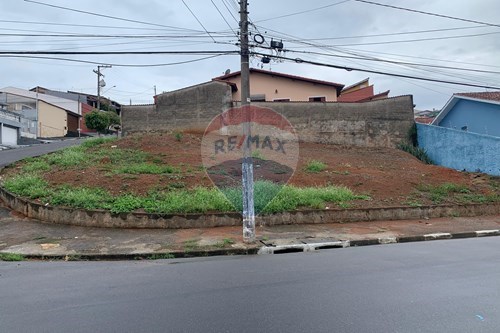 Venda-Terreno-Rua Maria Vicência Ferrara , 0  - colégio adventista  - Jardim das Laranjeiras , Bragança Paulista , São Paulo , 12910480-690041075-13