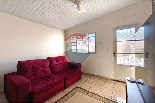 Venda-Casa-Rua Claudio dos santos , 252  - Jardim Europa , Mogi Mirim , São Paulo , 13802-292-690751049-8