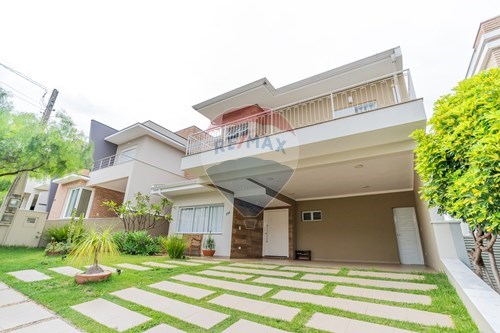 Venda-Casa-Rua Irmã Maria das Dores de Jesus , 114  - Carrefour Valinhos  - Jardim América II , Valinhos , São Paulo , 13272722-690681118-82