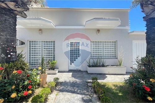 Alugar-Casa Comercial-Rua São Salvador , 1480  - Praça 