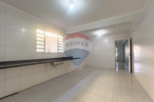 Venda-Casa-Rua Castanheira , 102  - proximo gen pedro pinho  - Cidade das Flores , Osasco , São Paulo , 06184210-690351005-50