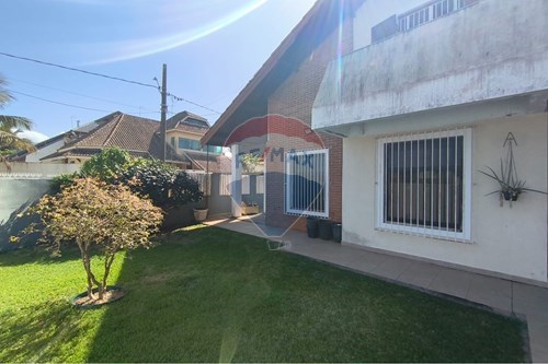 Venda-Casa-rua Coronel Helio Franco Chaves , 278  - rua do deposito Casarão  - Parque Balneario Oasis , Peruíbe , São Paulo , 11750000-691111040-2