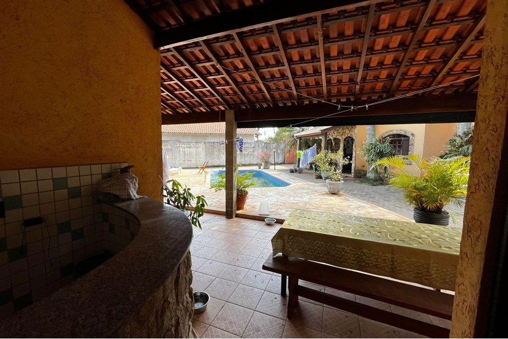 Chácara à venda com 4 quartos, 220m² - Foto 48