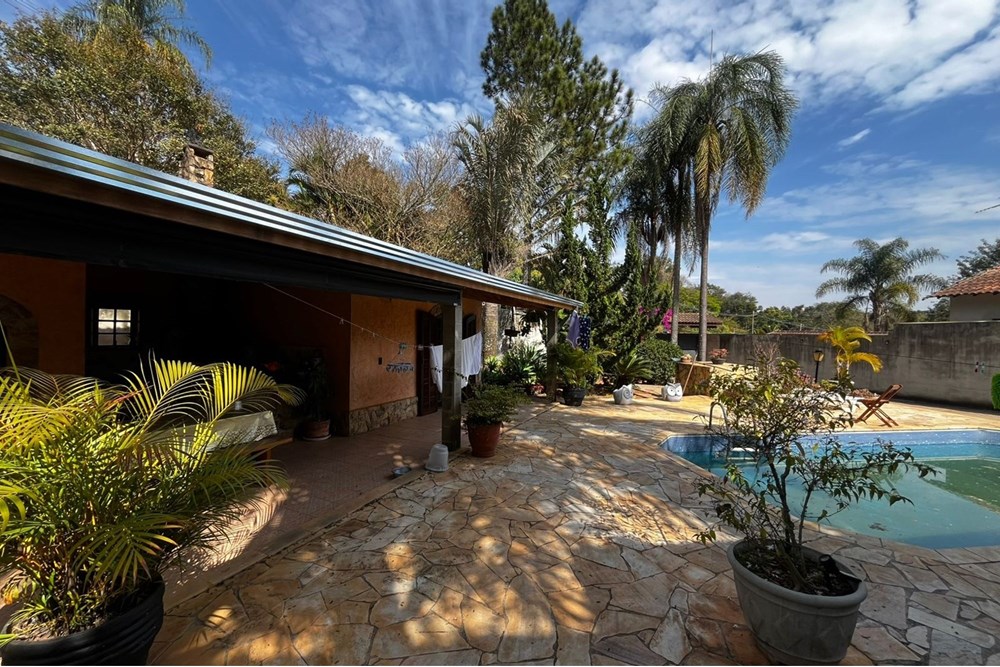 Chácara à venda com 4 quartos, 220m² - Foto 63