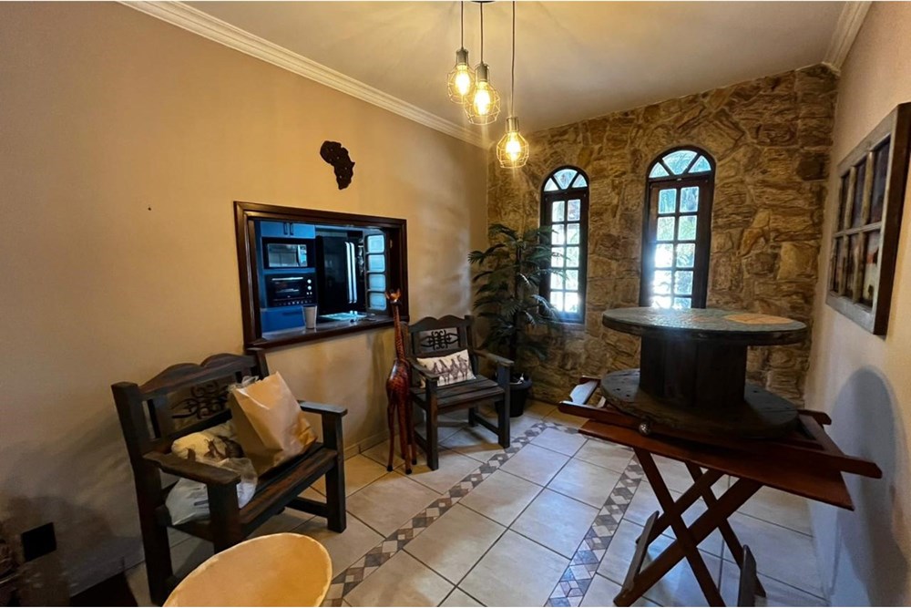Chácara à venda com 4 quartos, 220m² - Foto 14
