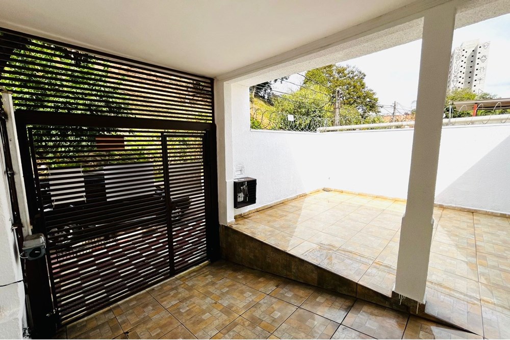 Casa à venda com 2 quartos, 150m² - Foto 4