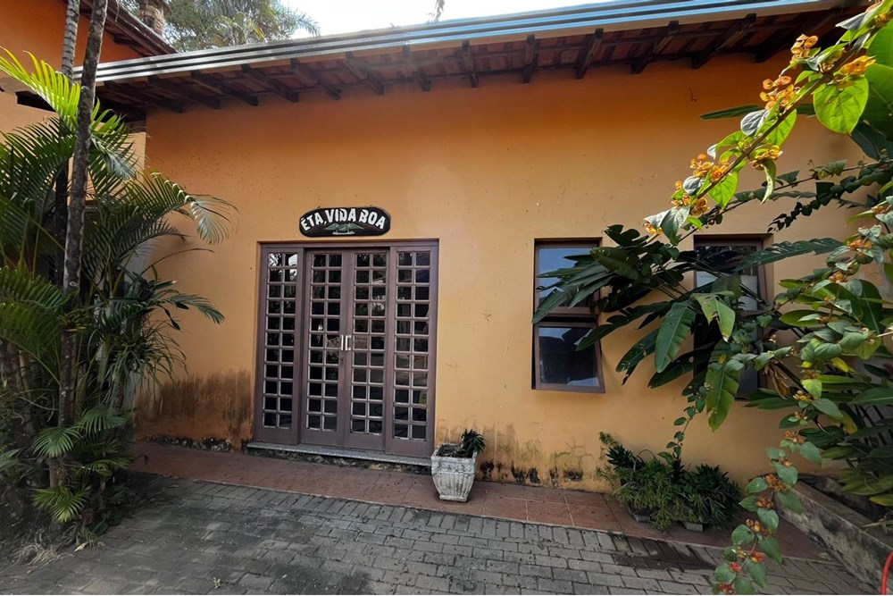 Chácara à venda com 4 quartos, 220m² - Foto 47